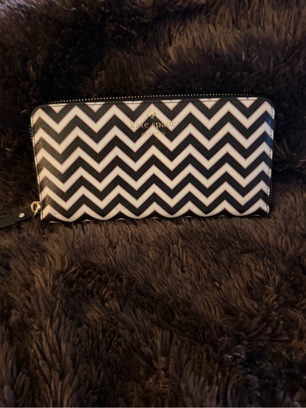 kate spade Black & White Chevron Zip-Around Wallet